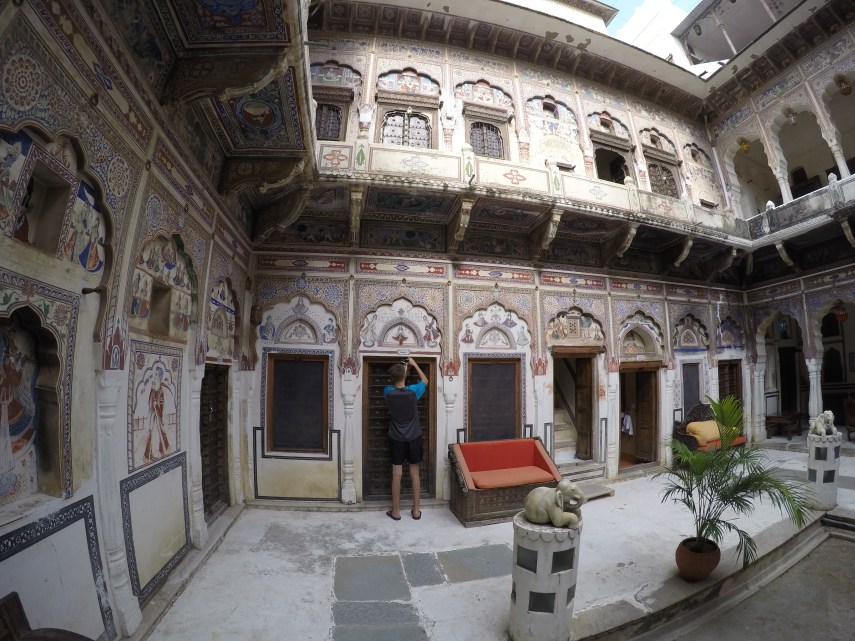 DCIM100GOPROGOPR1000.